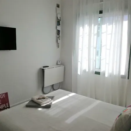 Quarto em Acomodações Particulares Linda Playa Blanca *